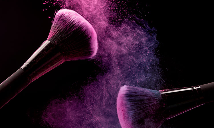 Luminous Makeup: 8 Dazzling Rules to Follow | Voucherix